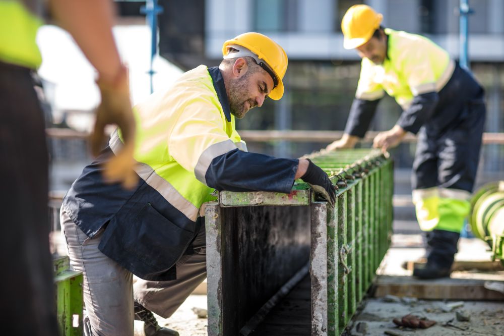 Subcontractors on construction site covered under contractors insurance